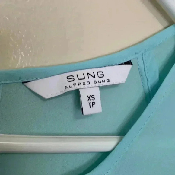 Alfred Sung  Mint Green Blouse, size XS, EUC - Picture 5 of 6